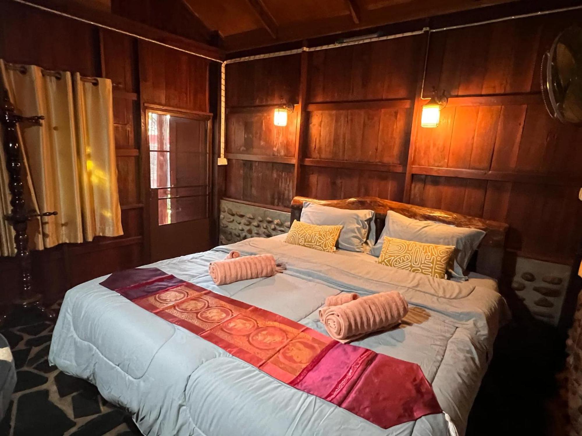 Riverside Retreat Sukhothai Guest House Exterior photo