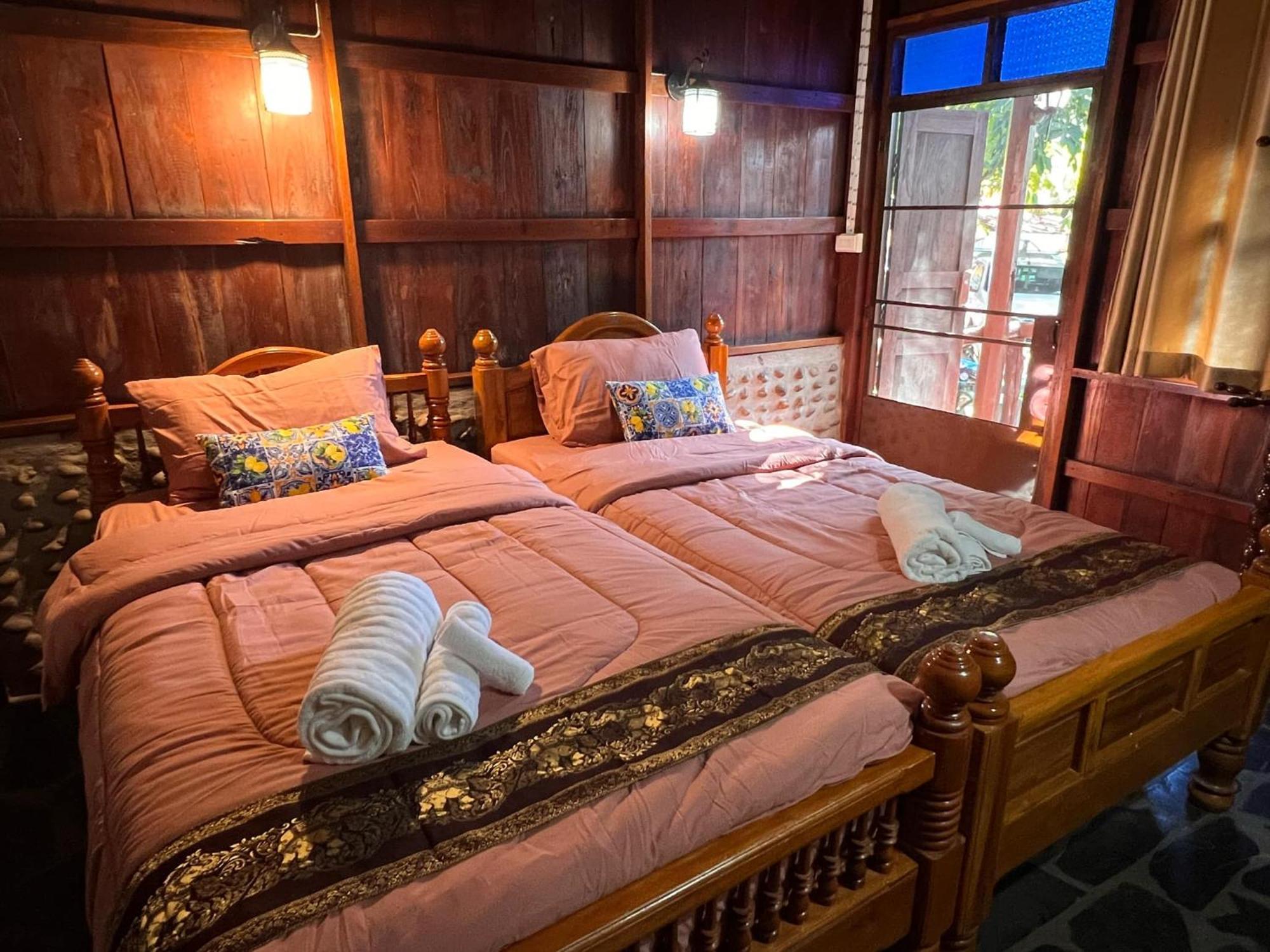 Riverside Retreat Sukhothai Guest House Exterior photo