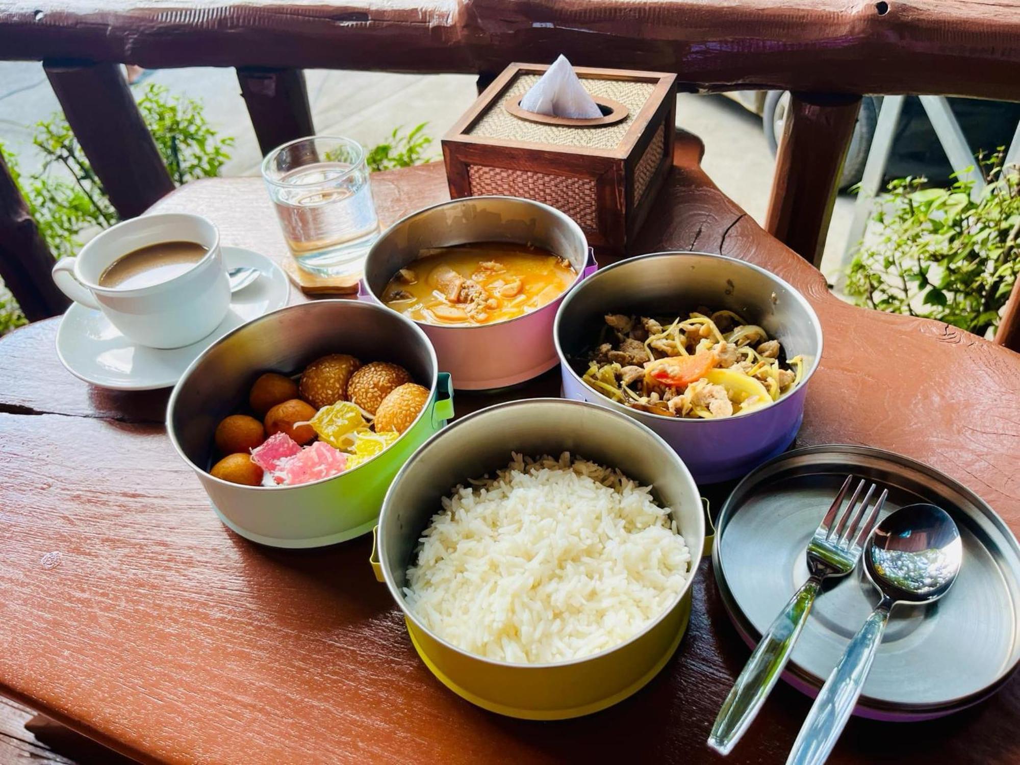 Riverside Retreat Sukhothai Guest House Exterior photo