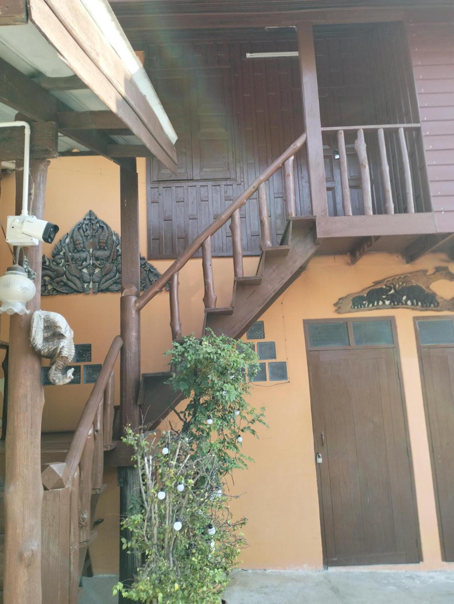 Riverside Retreat Sukhothai Guest House Exterior photo